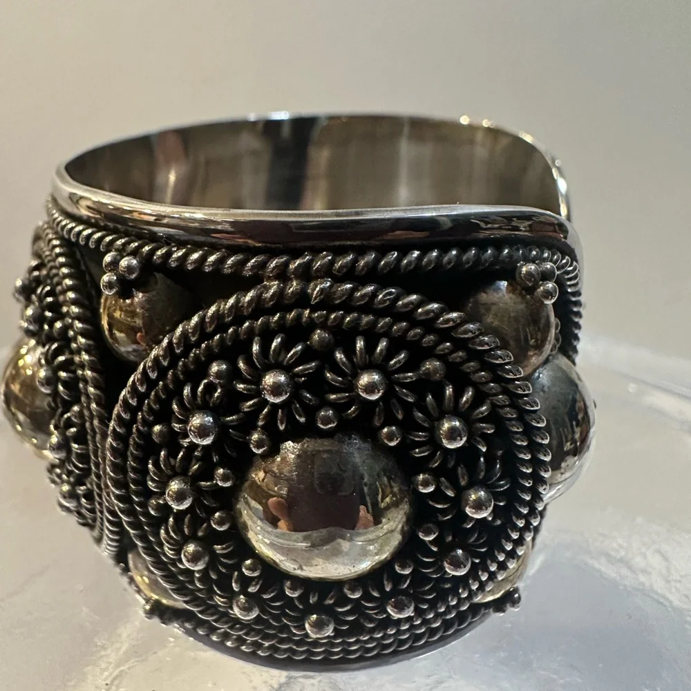 New Elegant Silver Cuff Bracelet